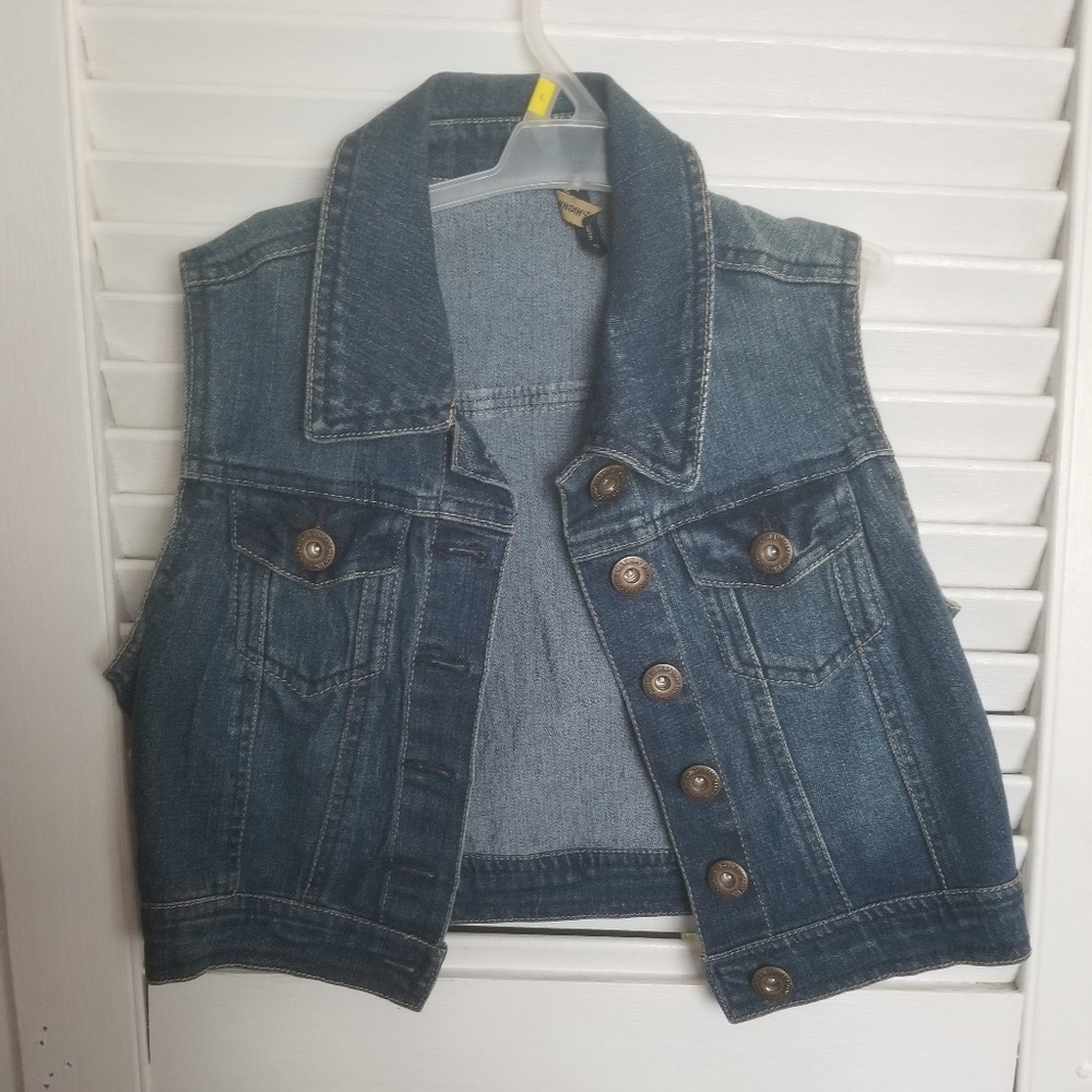 Jean Sleeveless Vest